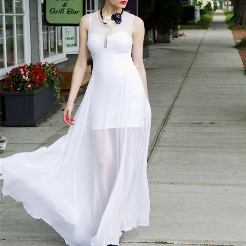 bcbgmaxazria BCBG Alai Maxi Evening Dress Xxs